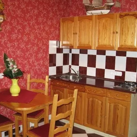 Апартаменты Andrea Apartmanhaz