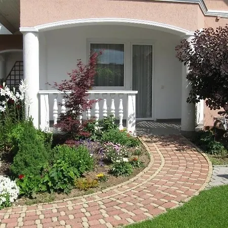 Andrea Apartmanhaz Balatonlelle